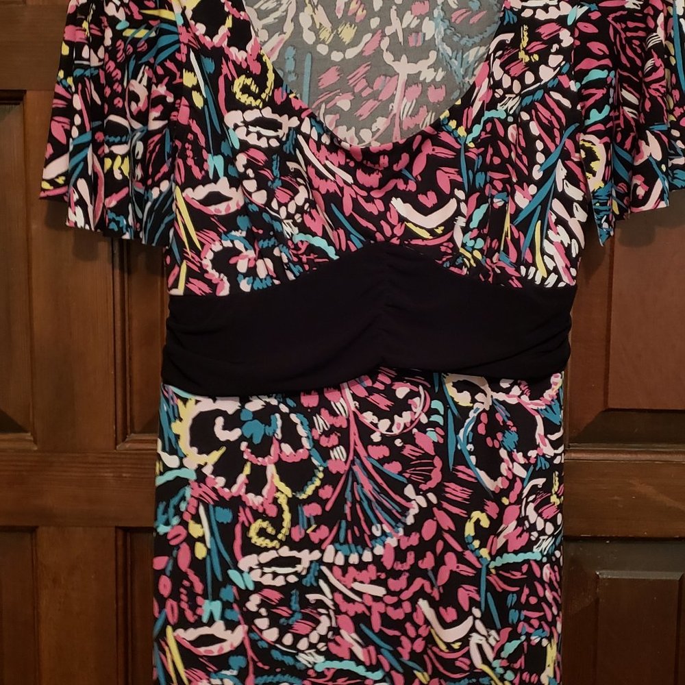 Ladies' Bisou Bisou maternity top sz M; pre-owned;cap sleeves; polyester/spandex